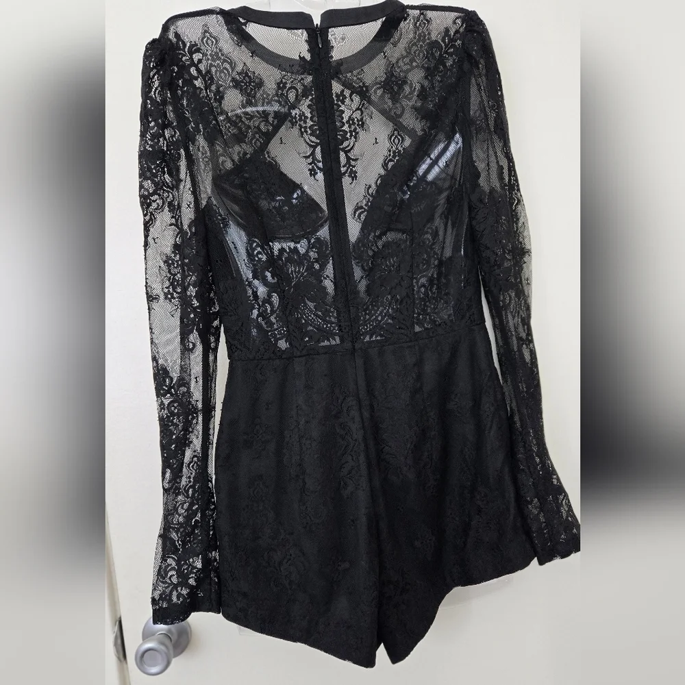 Vince Camuto Long Sleeve Black Lace Shorts Romper - Picture 5 of 5